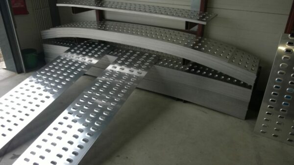 Lohr gatenprofiel aluminium / GEPERFOREERDE VLOERELEMENTEN - Afbeelding 4